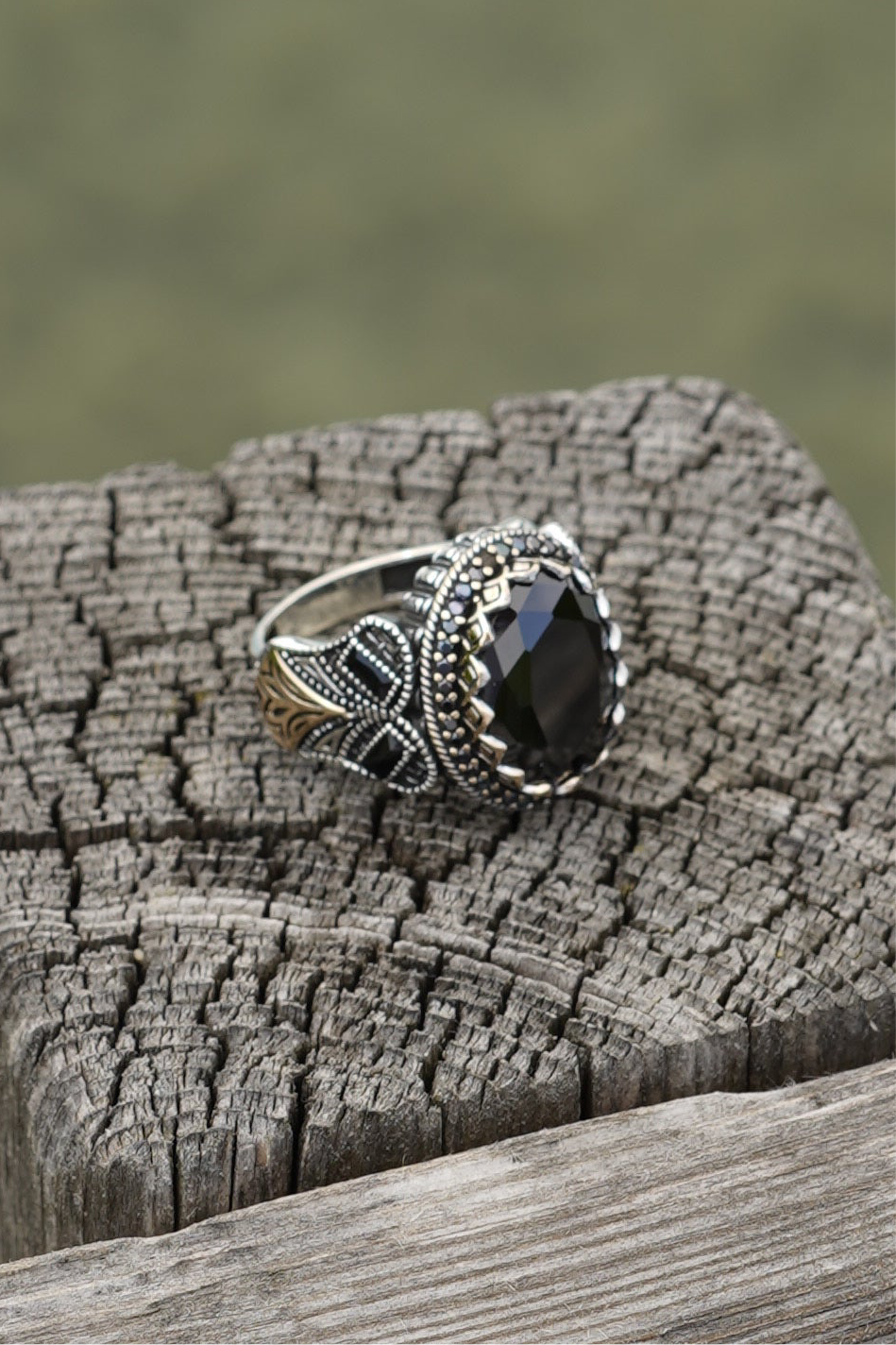 Herrenring aus 925er Silber mit großem schwarzem Stein – markantes Design