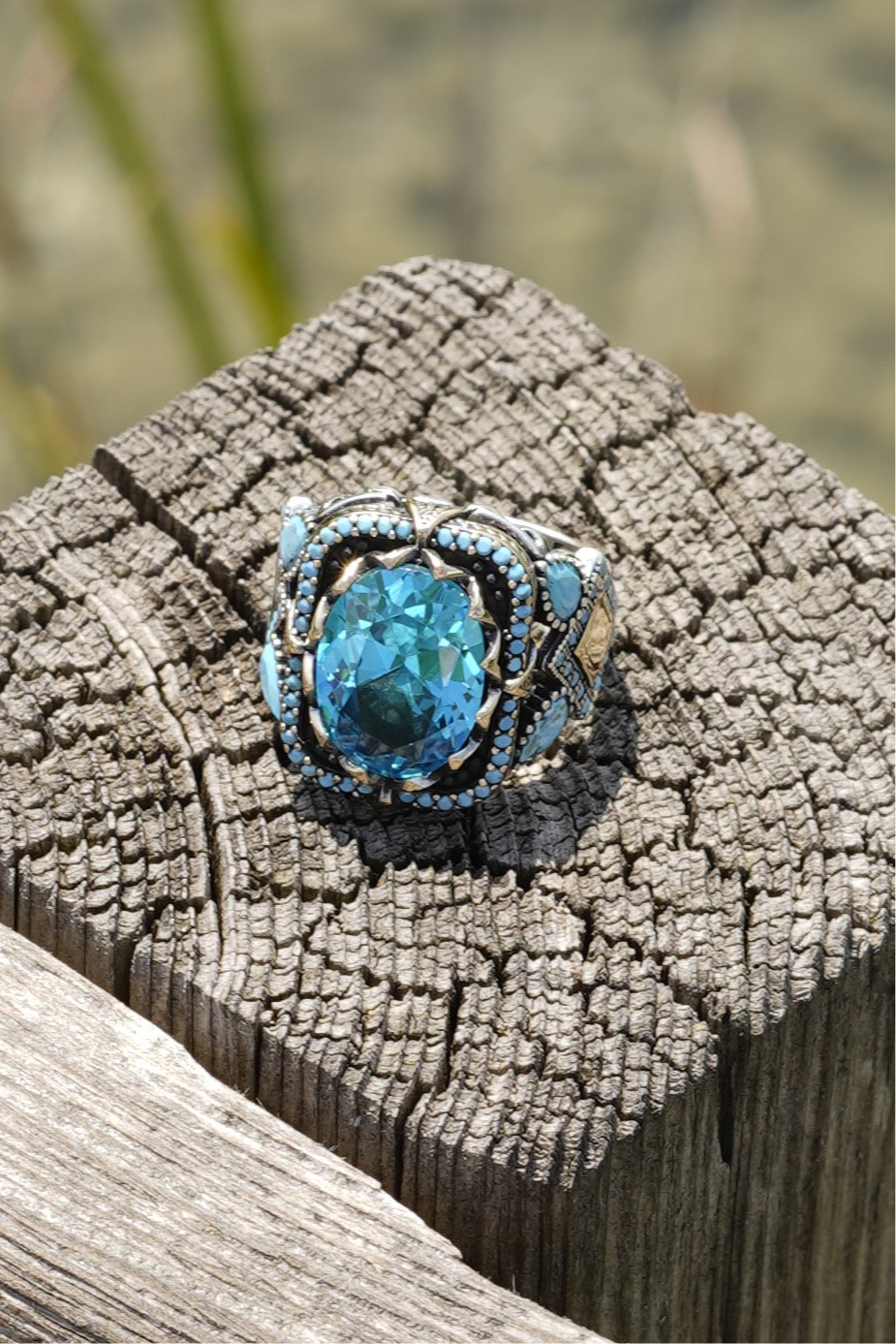 Exklusiver Herrenring aus 925er Silber mit blauem Schmuckstein